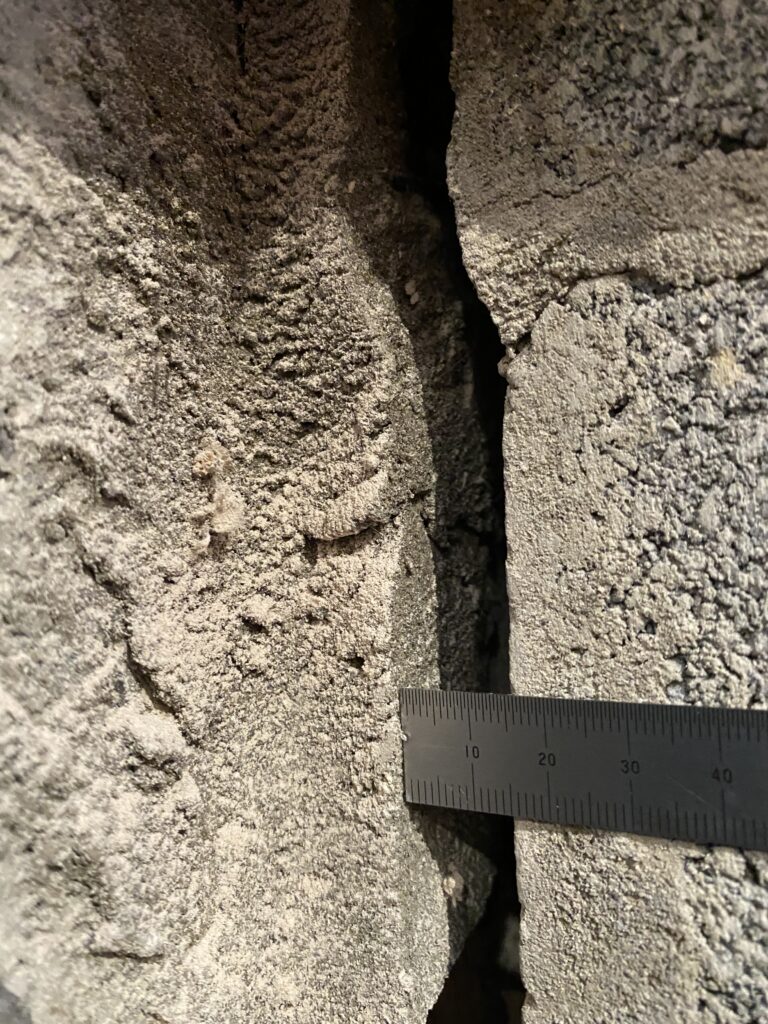Internal wall cracking